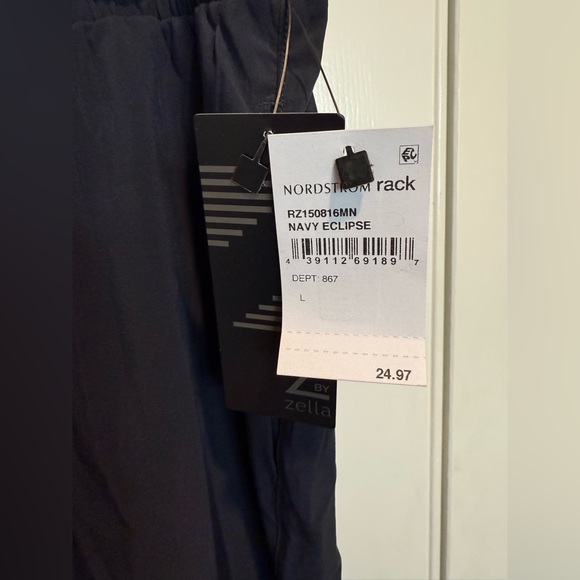 Z by Zella Mens Shorts - Picture 2 of 5